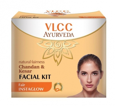 Набор для лица Осветляющий Сандал и Шафран 50 г, VLCC Natural Fairness Chandan & Kesar Facial Kit